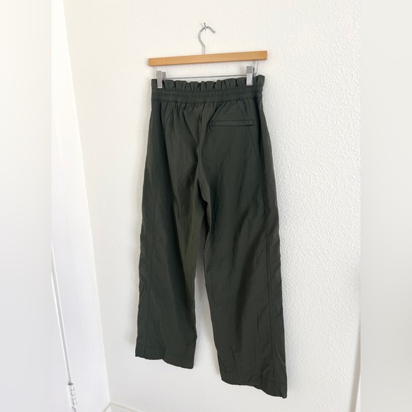 ATHLETA trekkie pants olive green athleisure joggers / size 2 - Picture 9 of 9